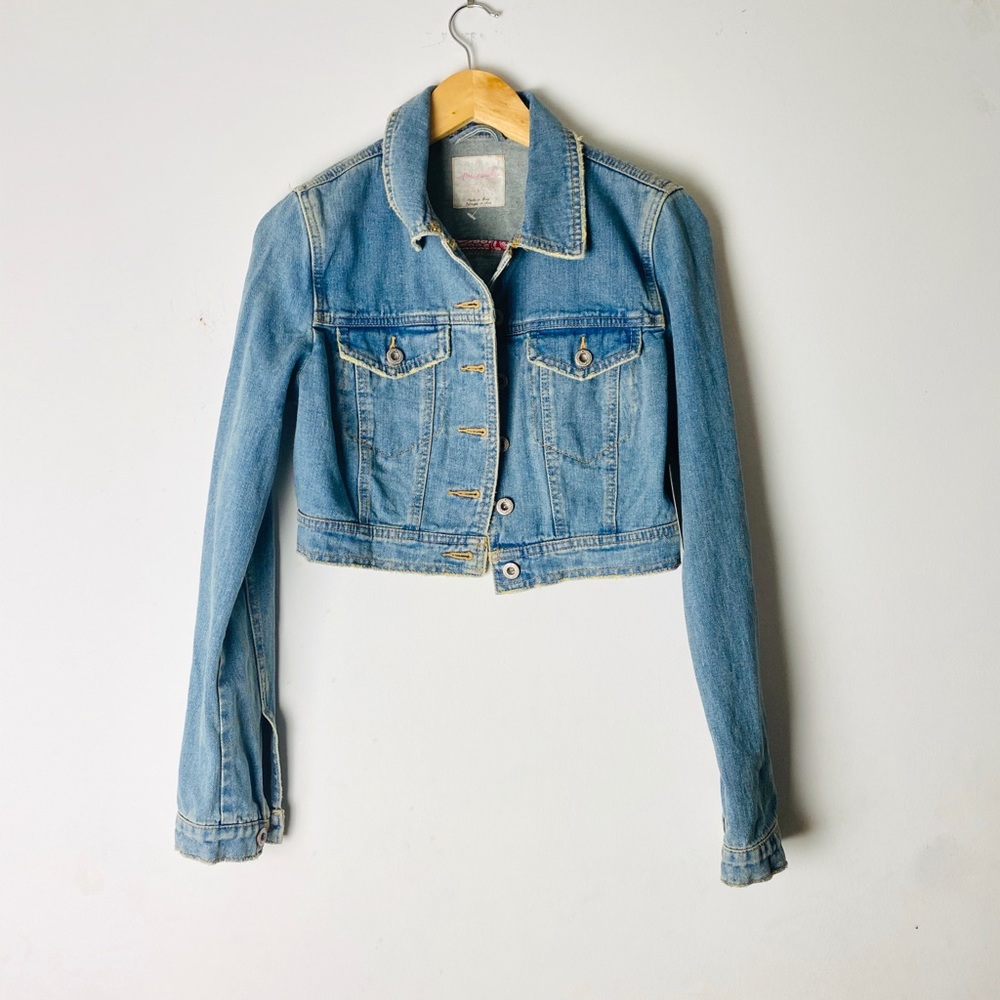 ❗️LAST CHANCE❗️•Free People• Cropped Denim Jacket